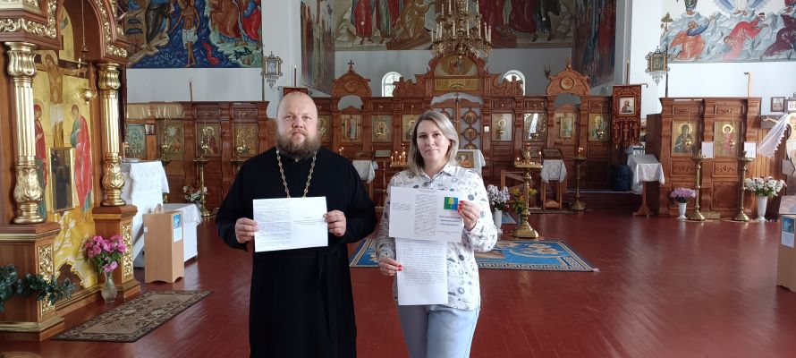 Встреча с настоятелем местного прихода храма иконы Божией Матери «Всех скорбящих Радость»