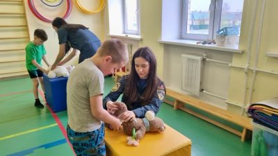Эстафета «С огнем ты не шути, лес от пожара береги!»