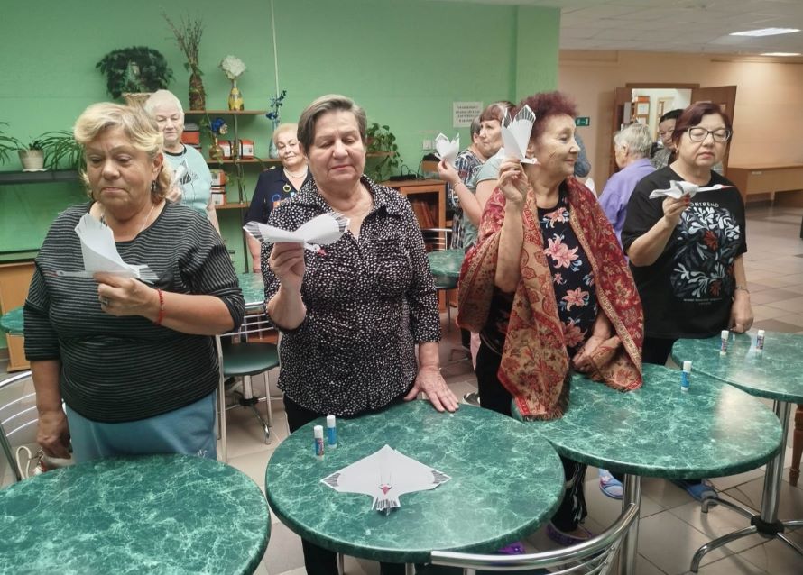 Минута молчания с символом памяти