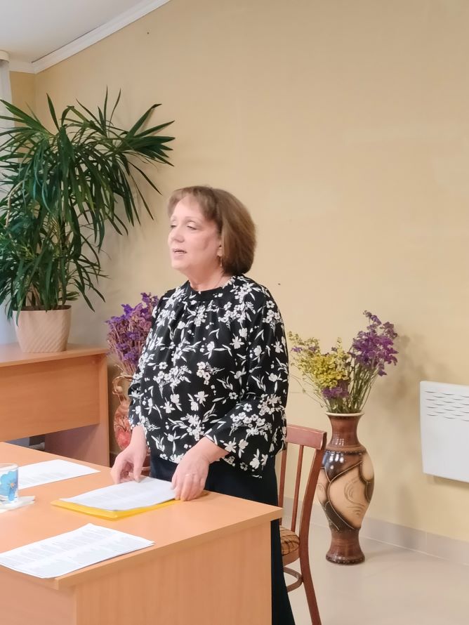 Стихи читает поэт Кондинского района Тамара Нагибина