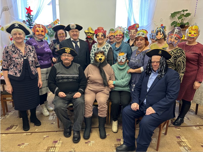 Морткинская библиотека-филиал №6. Новогодняя программа «Новый год в стиле ретро» (18+)