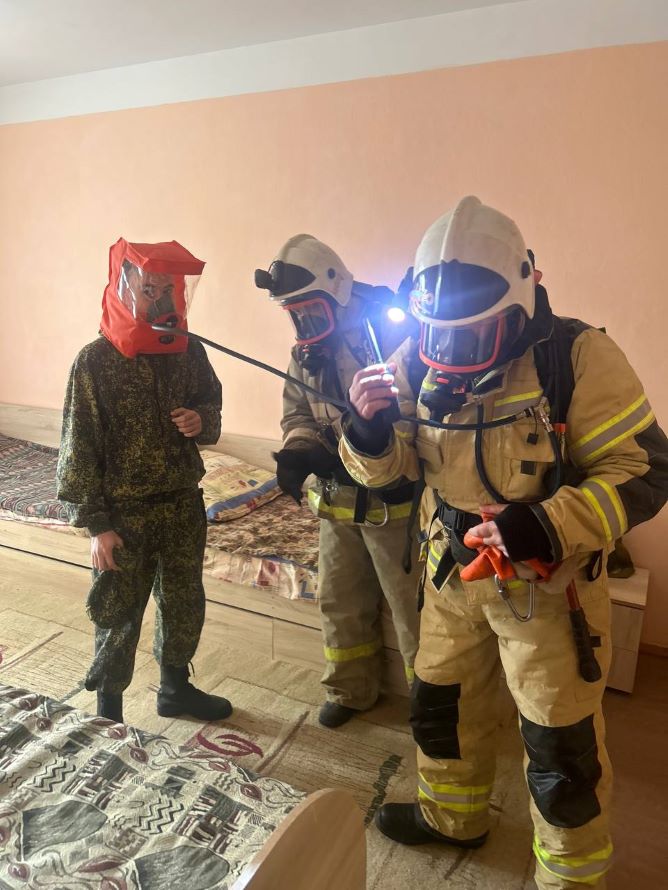 Пожарно-тактические занятия в оздоровительно-образовательном центре «Юбилейный» пгт. Луговой