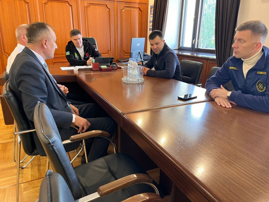 Знакомство с подведомственными структурами